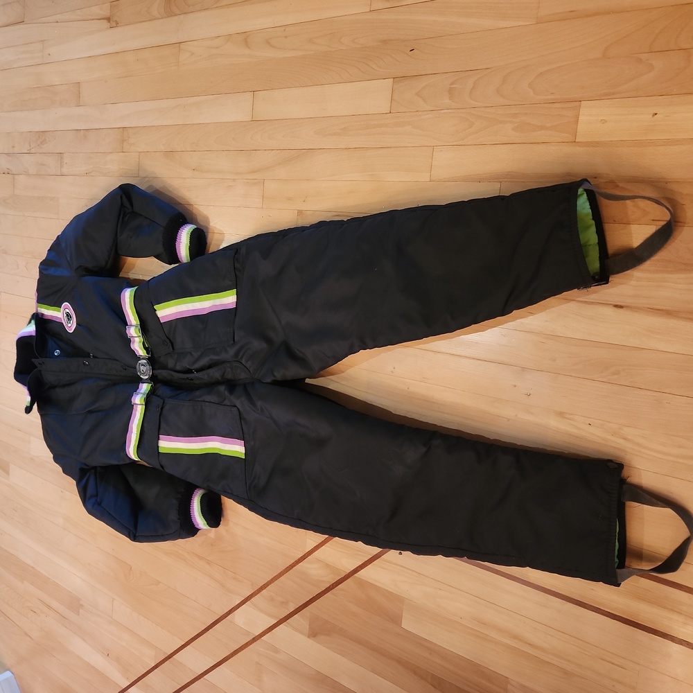 Arctic wear Snowmobile suit size XL. Very good condition!